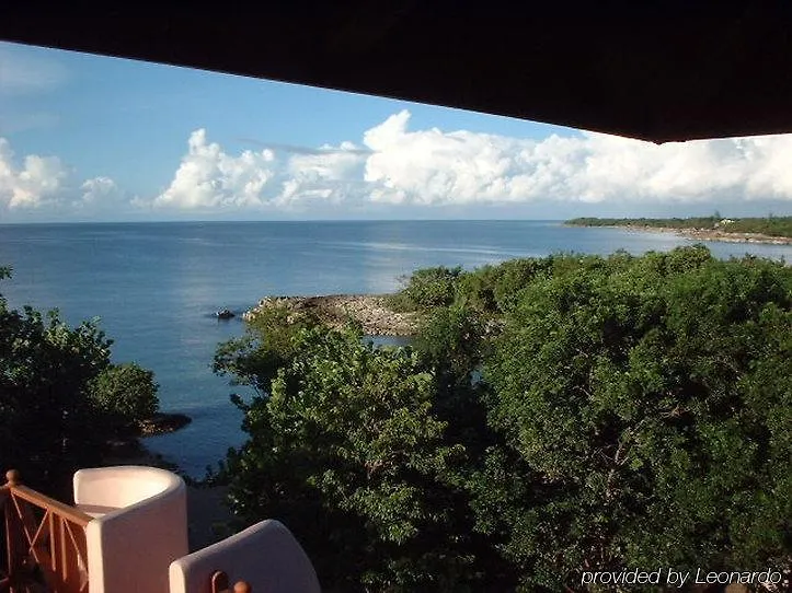 فندق Coral Cove Resort & Spa نيغريل